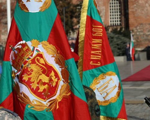 Традиционно на Богоявление ще бъде отслужен водосвет на бойните знамена и флаговете на Българската армия