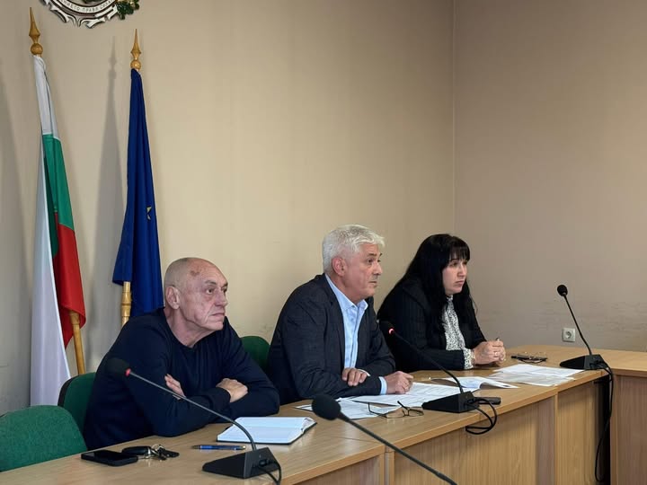 Областният управител на Кюстендил създаде координационен център за еврото Областният управител на Кюстендил създаде координационен център за еврото