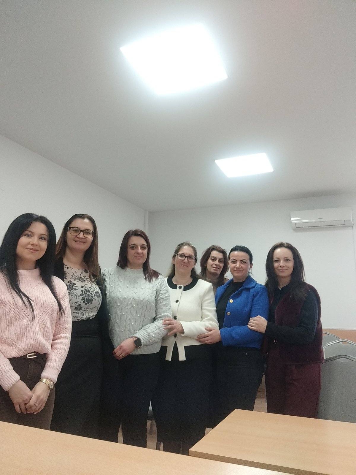 Депутатът от ДПС Фатима Йълдъс се срещна с хората в Сатовча