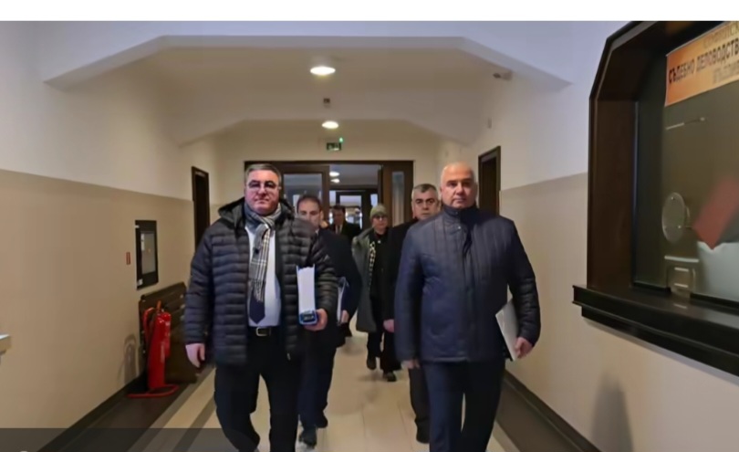 Алианс за права и свободи подаде документи за регистрация като политическа партия