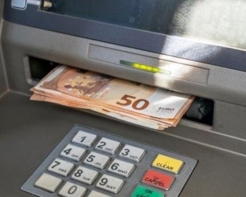 Бедните българи са направили 1,2 млн. тегления от банкомати около Нова година