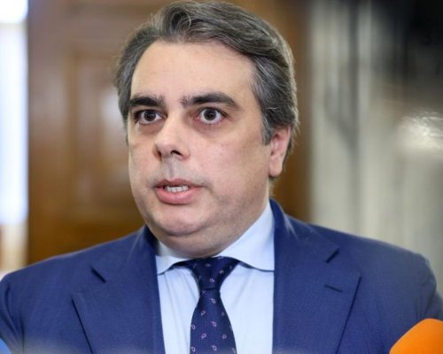 Асен Василев: Реалната дата на изборите е 29 март, 100 да се гласува с машини