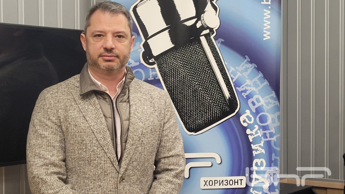 Д. Добрев: Ако Радев не излезе с партия, вероятно ще има избори и есента Д. Добрев: Ако Радев не излезе с партия, вероятно ще има избори и есента