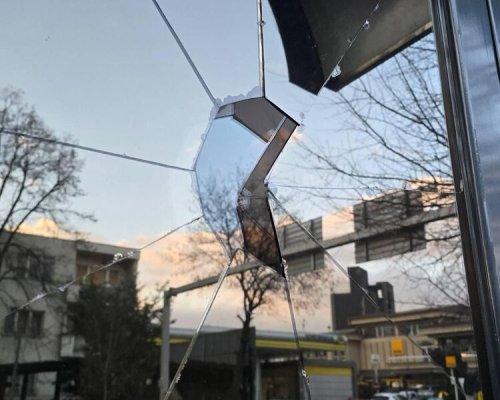 Вандалщина срещу българското посолство в Скопие