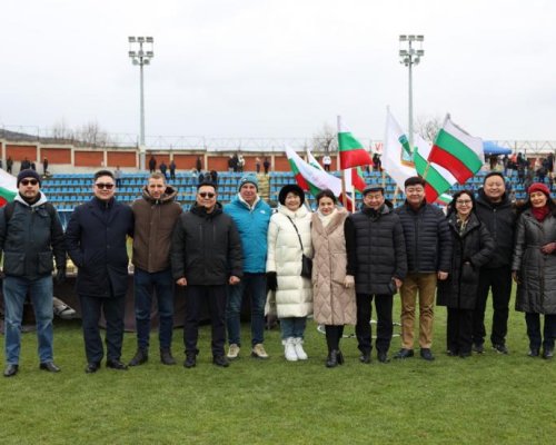 Делегация от Монголия се наслади на кукерския фестивал в Симитли