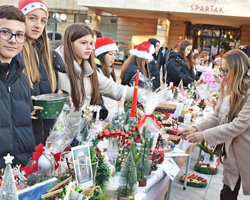 Оборудват два социални центъра в Сандански
