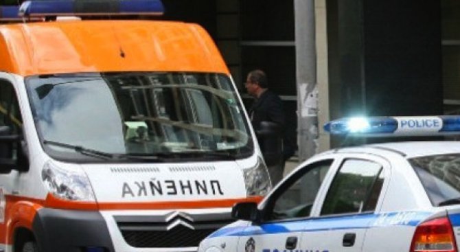 Зверство: Двама пребиха мъж с дърво, взеха му маратонките Зверство: Двама пребиха мъж с дърво, взеха му маратонките