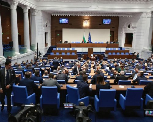 Обрат в НС: След прегласуване отхвърлиха идеята НСО да охранява само заемащите висши държавни длъжности, ще продължи да пази депутатите