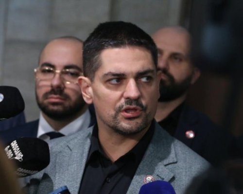 МЕЧ: Този парламент, с това мнозинство, по-добре да не пипа ИК