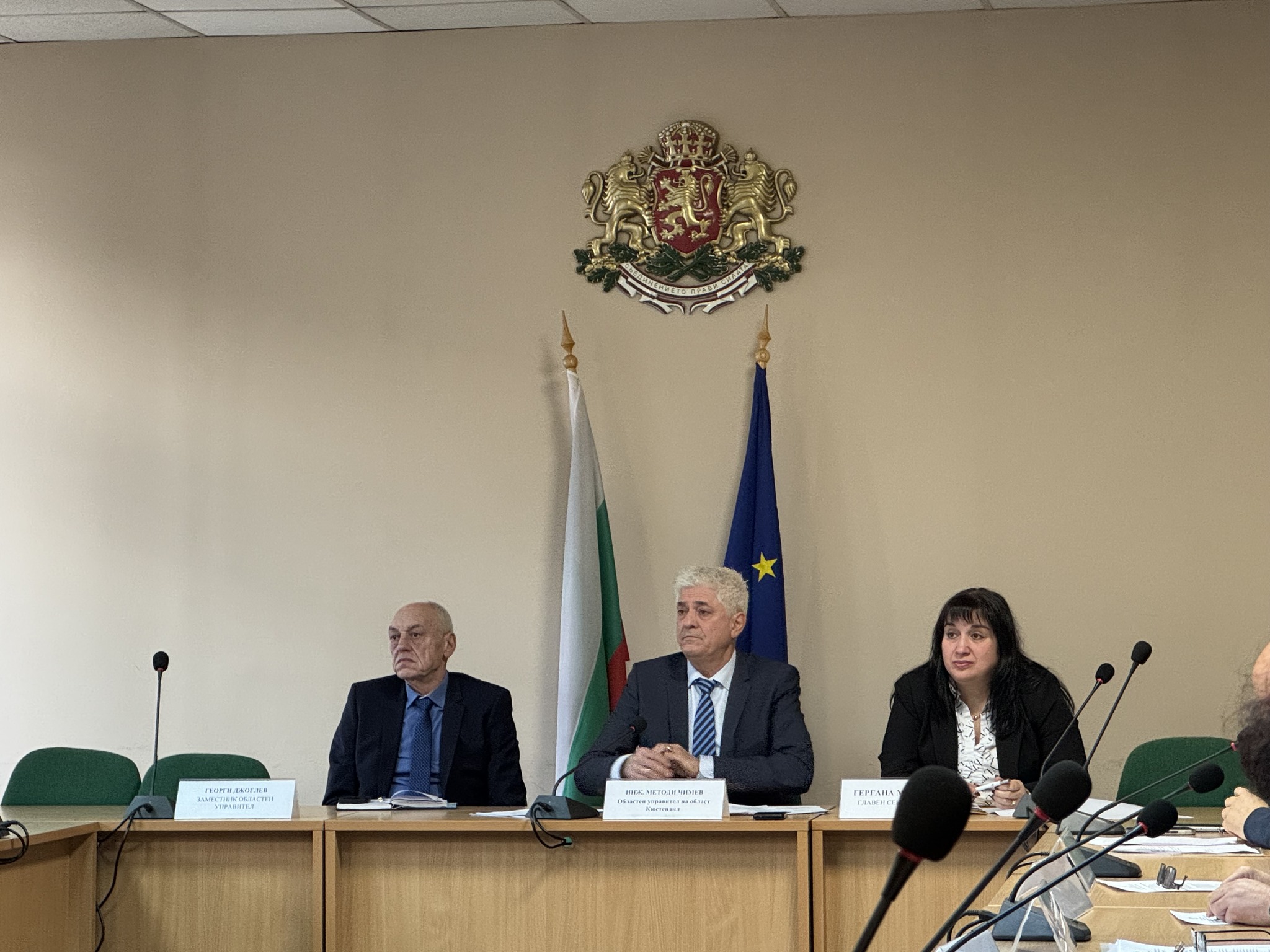 Процесът по въвеждане на еврото в Кюстендил върви нормално и без сериозни нарушения Процесът по въвеждане на еврото в Кюстендил върви нормално и без сериозни нарушения