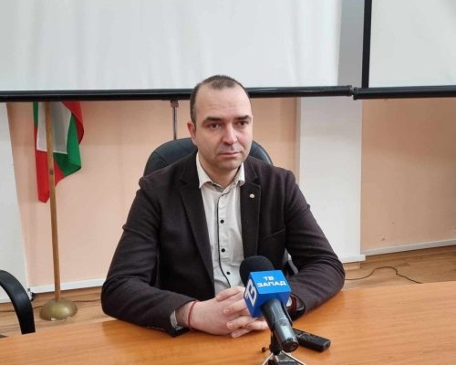 Кметът на Кюстендил: Плувният басейн в ПМГ остава