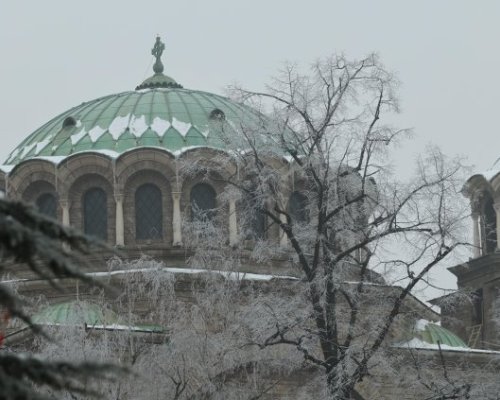Студен въздух нахлува утре, отново ще вали