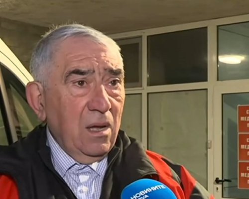 Пребиха фелдшер през нощта, опитал да помогне на пострадал мъж в дома му