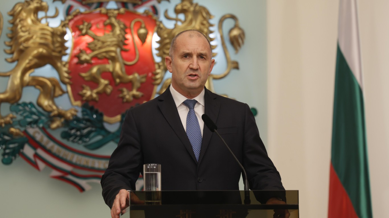 Румен Радев обяви, че подава оставка като президент! Румен Радев обяви, че подава оставка като президент!