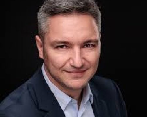 Вигенин: Президентската институция винаги е светела като фар