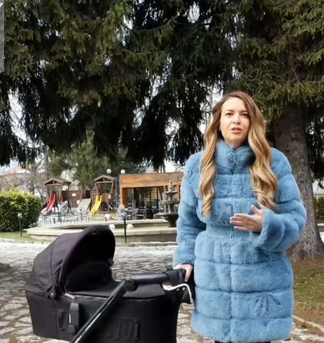Радост Василева: От името на всички майки благодаря на целия екип на АГО към на МБАЛ Д-р Асен Велев Разлог Радост Василева: От името на всички майки благодаря на целия екип на АГО към на МБАЛ Д-р Асен Велев Разлог