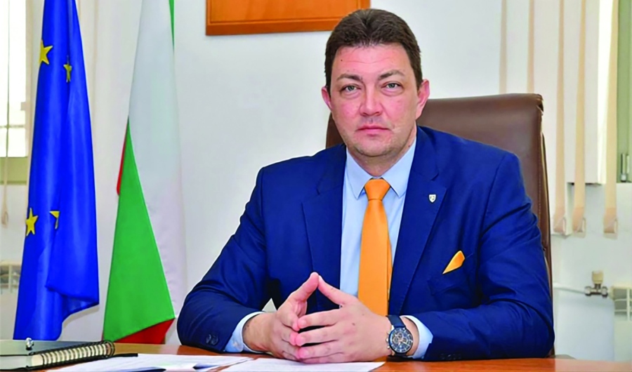 Поздрав от кмета на Петрич Димитър Бръчков по повод Бабинден-професионален празник на акушерите и гинеколозите