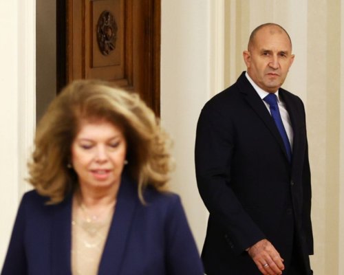 ВРЕМЕ РАЗДЕЛНО: 9 години от встъпването в длъжност на Радев и Илияна Йотова