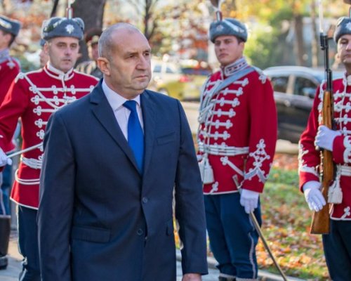 Румен Радев ще напусне президентството в петък