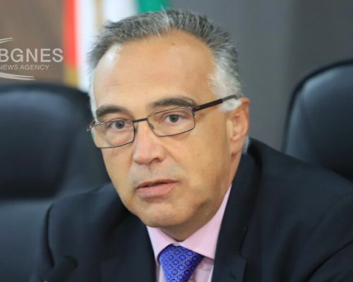 Кутев: Очаквам следващата седмица да се премине към реални действия по формирането на партията на Радев