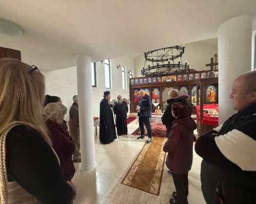 Митрополит Серафим храм Света Троица в с. Железница преди храмовия празник