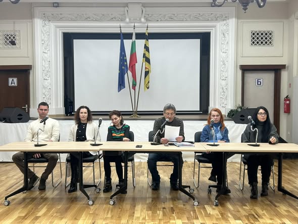 Крупник, Брежани и Струмско спечелиха сребро, бронз и специална награда на Сурва 2026 в Перник Крупник, Брежани и Струмско спечелиха сребро, бронз и специална награда на Сурва 2026 в Перник