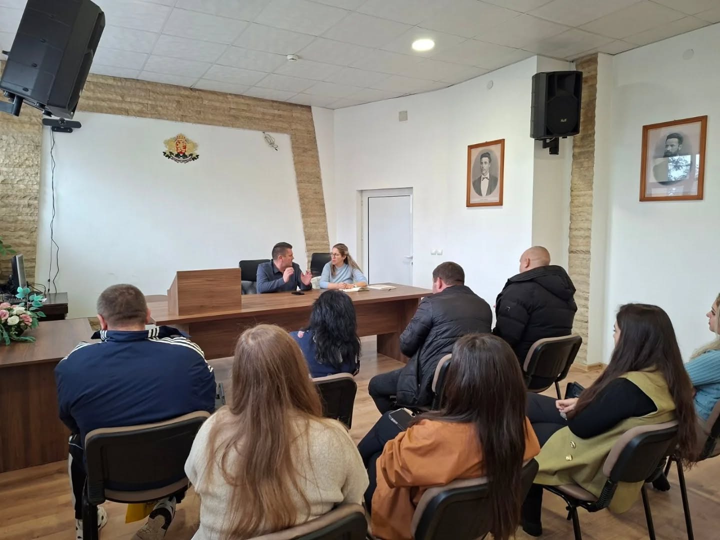 Народният представител от ДПС-Ново начало Фатима Йълдъс се срещна с местните в Белица