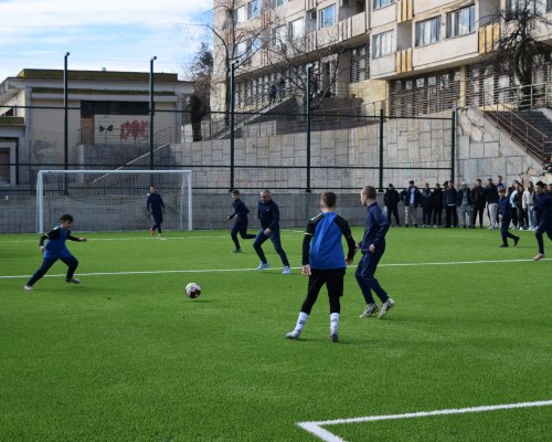 Ново футболно игрище отвори врати в Спортно училище  Пейо Яворов   Сандански