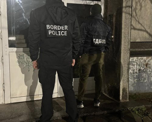 Арести на 16 български и чужди граждани при спецоперация срещу нелегалната миграция