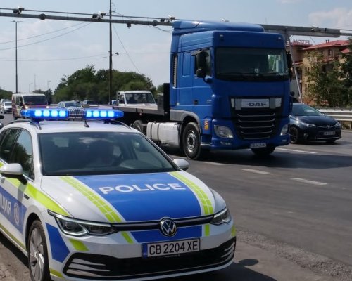 Засилен полицейски контрол по пътищата в страната