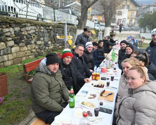 С руйно вино и много настроение Брежани отпразнува в аванс Трифон Зарезан