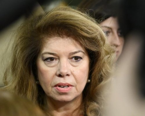 Илияна Йотова започва консултации с партиите, кой ще бъде служебен премиер?