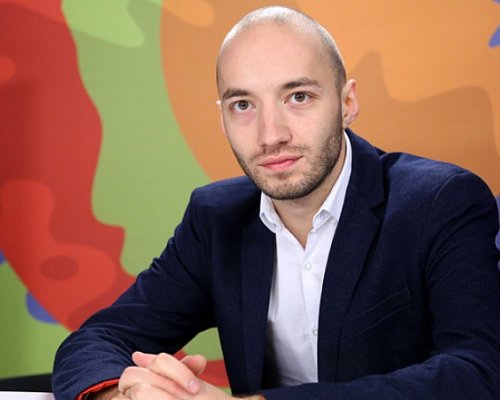 Димитър Ганев: Йотова не протака назначаването на служебен премиер, за да спечели време за Радев