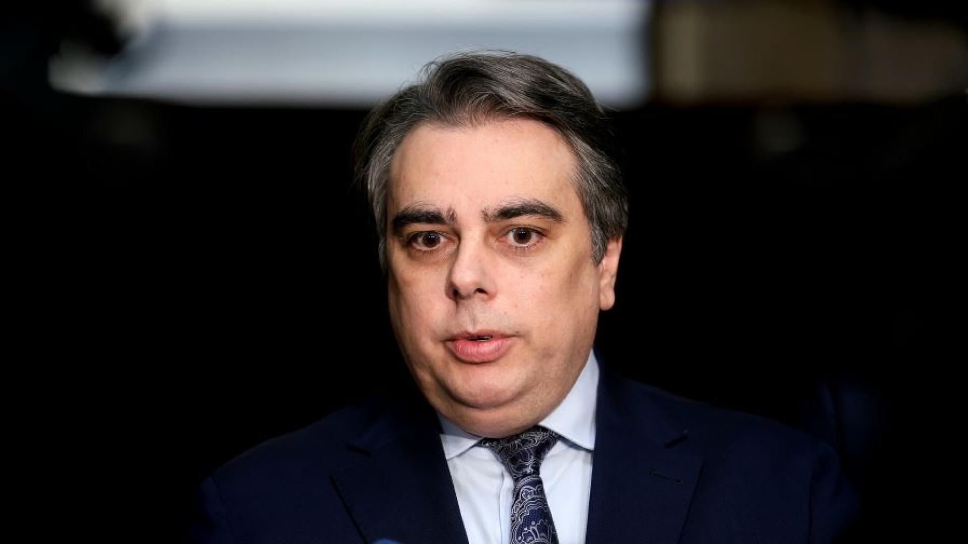 Асен Василев: 19 април е най-бързата възможна дата за избори