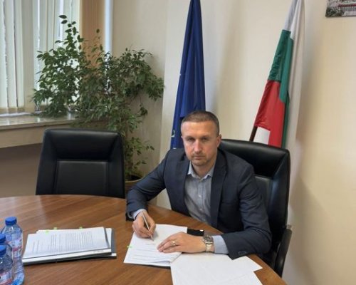 Кметът Ревански продължава активната модернизация на ключови обекти в община Белица