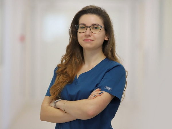 Д-р Линда Ставрева: Моите учители в специалността УНГ вдъхновяват с пример и отдаденост Д-р Линда Ставрева: Моите учители в специалността УНГ вдъхновяват с пример и отдаденост