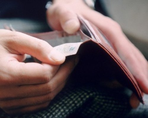 Закопчаха мъж и жена за кражба на портфейл с пари и документи в Сандански