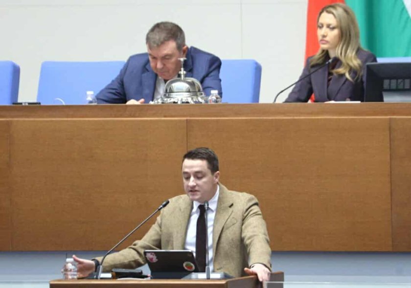 Божанков обвини Възраждане в лъжа за еврото Божанков обвини Възраждане в лъжа за еврото