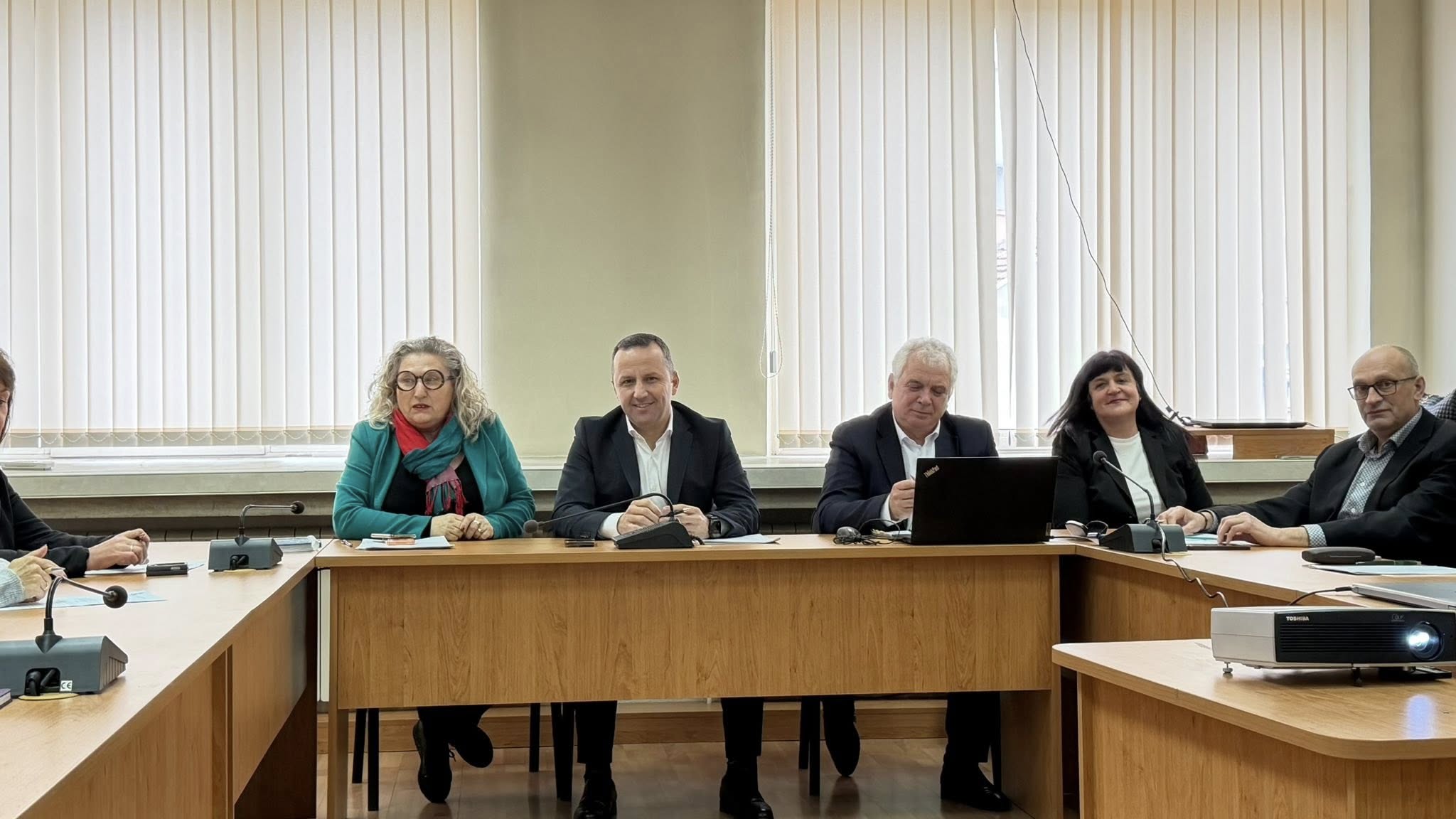 Държавният план-прием за учебната 2026/2027 г. бе съгласуван от Комисията по заетост към Областния съвет за развитие-Благоевград Държавният план-прием за учебната 2026/2027 г. бе съгласуван от Комисията по заетост към Областния съвет за развитие-Благоевград