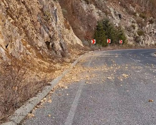 Внимание, шофьори: Движете се с повишено внимание по път Разлог- Гоце Делчев