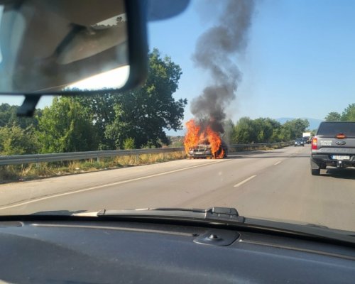 Пожар в автомобил на изхода на Гоце Делчев към Гърмен