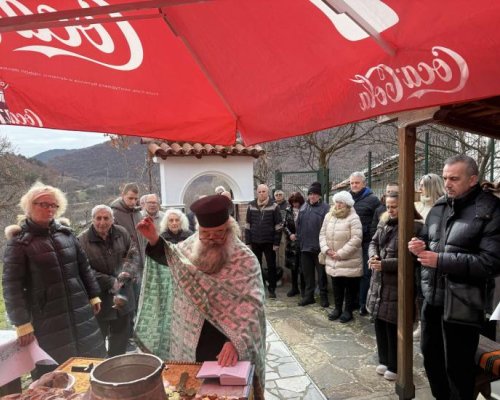 Джалевата махала в Железница събра миряни за празника на Свети Харалампий