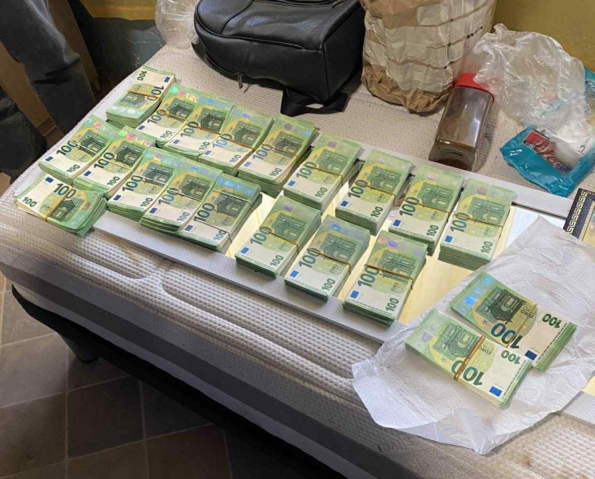 Полицията в Ловеч иззе над 250 хил. фалшиво евро