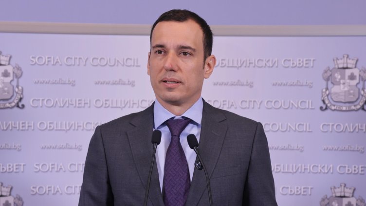 Васил Терзиев е дарил на Калушев 70-80 000 евро, посещавал е и х. Петрохан Васил Терзиев е дарил на Калушев 70-80 000 евро, посещавал е и х. Петрохан