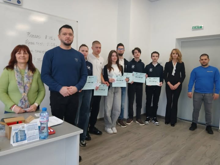В ПГЕЕ-Банско се проведе училищният кръг на Националното състезание по приложна електроника Мога и зная как