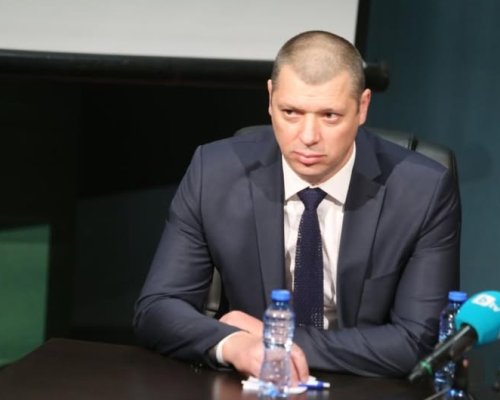 Парламентът прие оставката на Антон Славчев