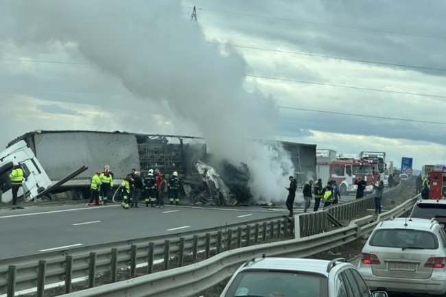 Три жертви в четири тежки катастрофи на петък, 13-ти Три жертви в четири тежки катастрофи на петък, 13-ти