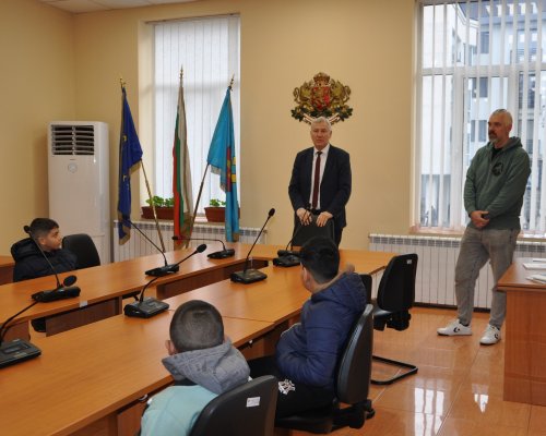 В Разлог представиха книгата-Левски и корените на свободата