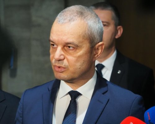 Костадинов: Кабинет с мумии на прехода, политически Франкейнщайн