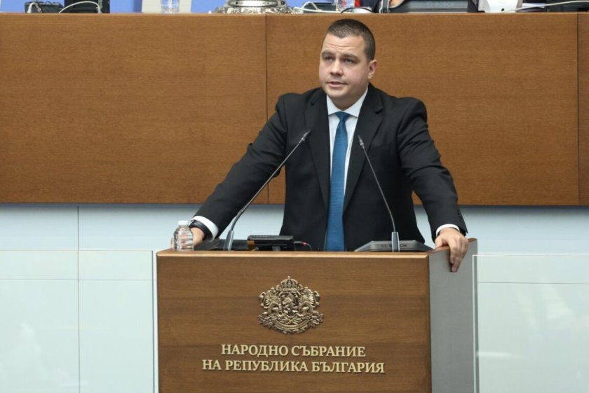 ИТН: Оставката на Гюров от БНБ е постъпила след клетвата